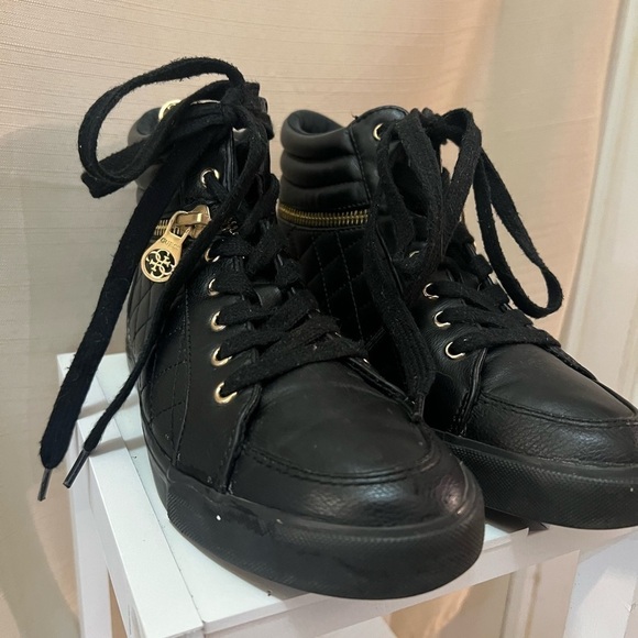 Black Guess women’s high top sneaker gold zipper accent size 6.5 - Picture 2 of 7